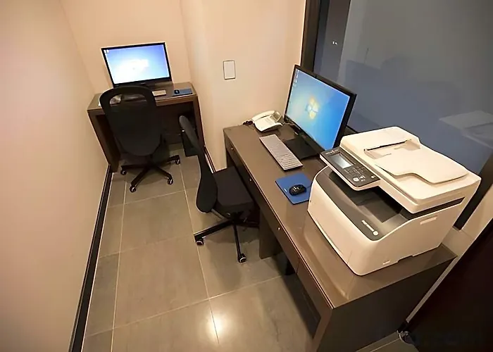 호텔 Cs Premier 3*